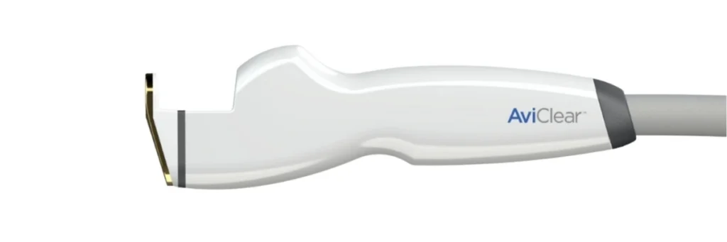 The AviClear handpiece